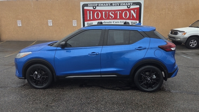 2023 Nissan Kicks SR