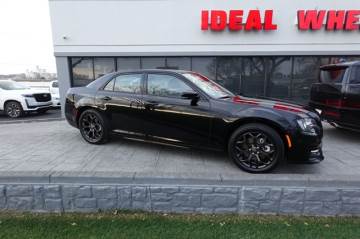 2023 CHRYSLER 300