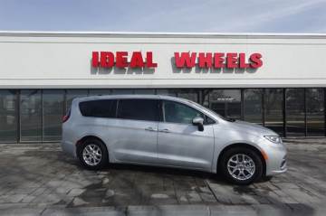 2023 CHRYSLER PACIFICA