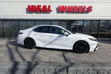 2024 TOYOTA CAMRY