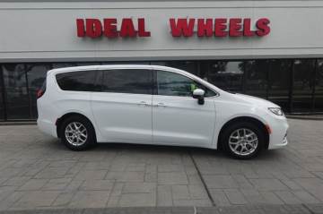 2023 CHRYSLER PACIFICA