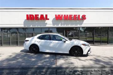 2024 TOYOTA CAMRY