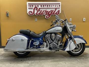 2017 INDIAN MOTORCYCLE SPRINGFIELD™ INDIAN MOTORCYCLE® RED