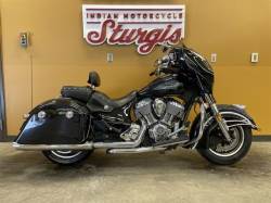 2017 INDIAN MOTORCYCLE CHIEFTAIN® THUNDER BLACK PEARL