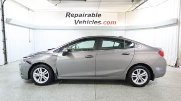 2017 CHEVROLET CRUZE