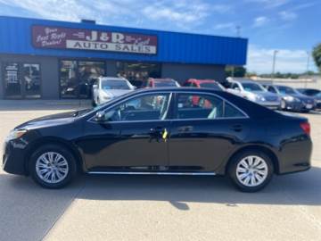 2014 TOYOTA CAMRY