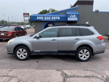 2011 SUBARU OUTBACK
