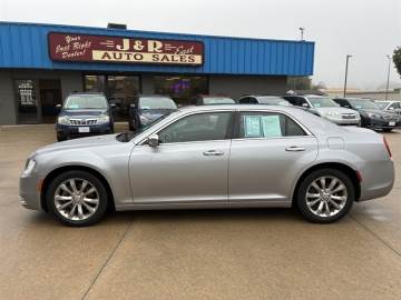 2018 CHRYSLER 300