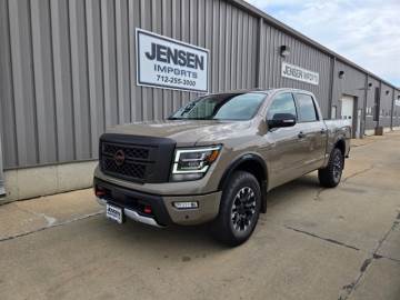 2023 NISSAN TITAN