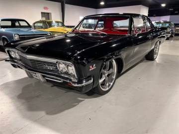 1966 CHEVROLET BISCAYNE