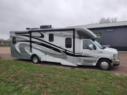 2013 FORD E450
