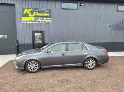 2011 TOYOTA AVALON