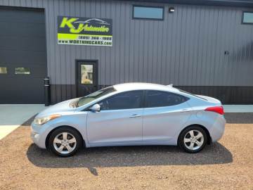 2013 HYUNDAI ELANTRA