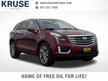 2017 CADILLAC XT5