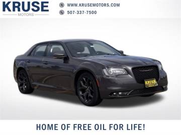 2022 CHRYSLER 300
