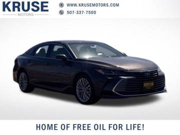 2019 TOYOTA AVALON
