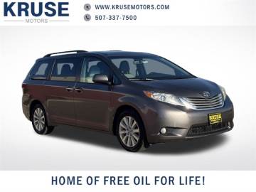 2015 TOYOTA SIENNA