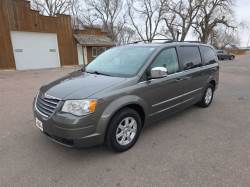 2010 CHRYSLER TOWN & COUNTRY