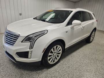 2017 CADILLAC XT5