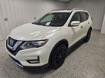2017 NISSAN ROGUE