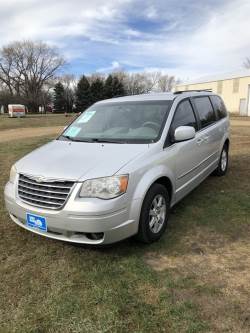 2010 CHRYSLER TOWN & COUNTRY