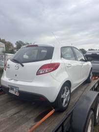 2014 MAZDA MAZDA2