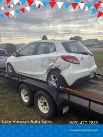 2014 MAZDA MAZDA2