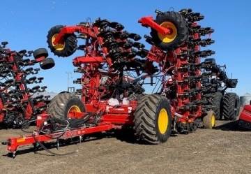 2024 BOURGAULT 3725 QDA