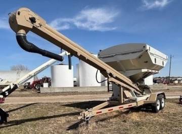 2023 UNVERFERTH 3955DXL