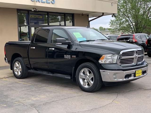 Stock P084 Used 2017 Ram 1500 Sioux Falls Sd Law Motors