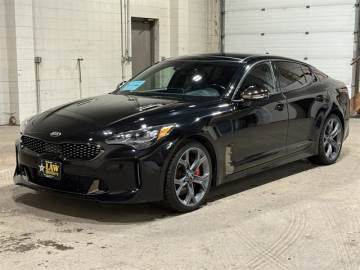2021 KIA STINGER