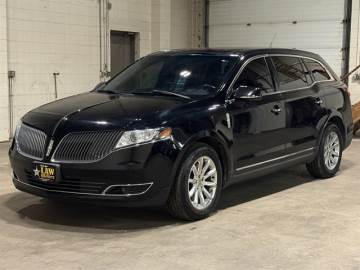 2017 LINCOLN MKT