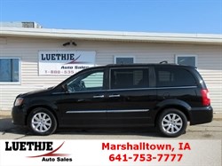 2016 Chrysler Town & Country