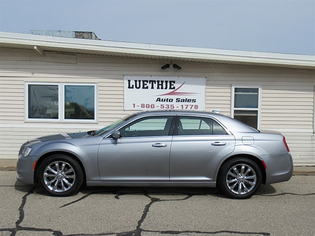 2015 Chrysler 300 C
