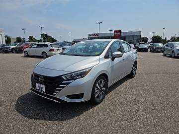 2025 NISSAN VERSA