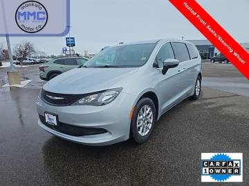 2023 CHRYSLER VOYAGER
