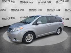 2012 TOYOTA SIENNA