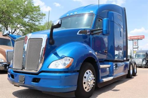 2020 VOLVO VNL64T760