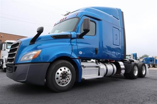 2020 FREIGHTLINER CASCADIA 126