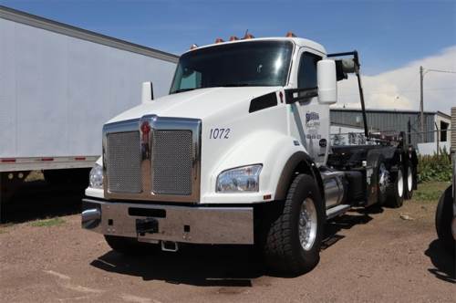 2021 KENWORTH T880