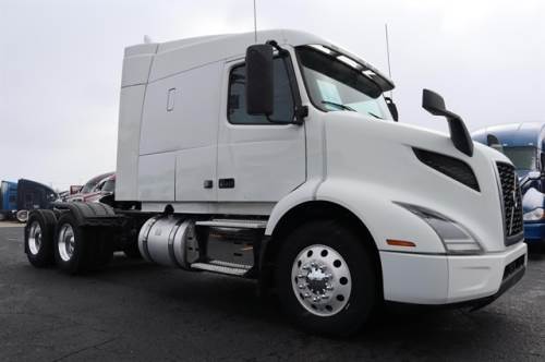 2019 VOLVO VNR64T640