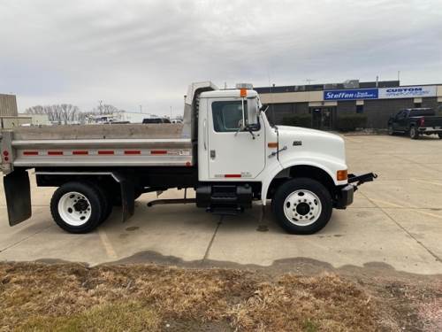 1998 INTERNATIONAL 4700