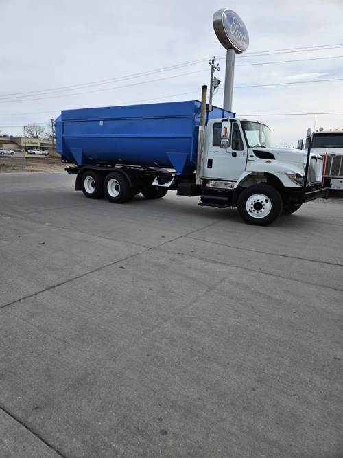 2008 INTERNATIONAL WORKSTAR 7400