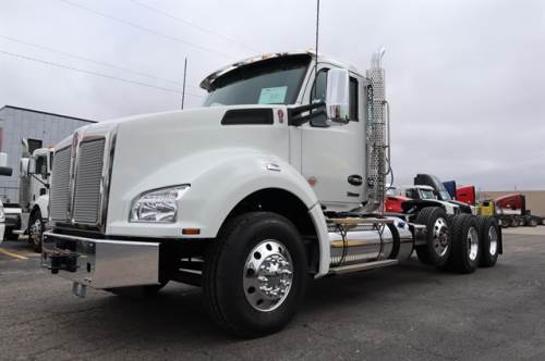 2026 KENWORTH T880