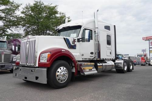 2022 KENWORTH W990