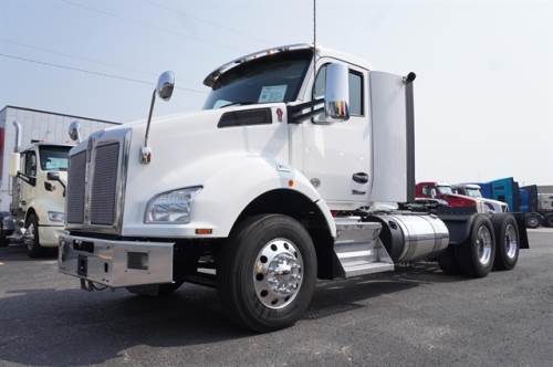 2022 KENWORTH T880