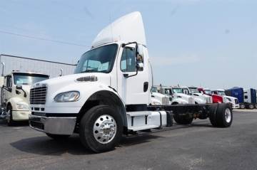 2017 FREIGHTLINER BUSINESS CLASS M2 106