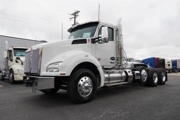 2026 KENWORTH T880