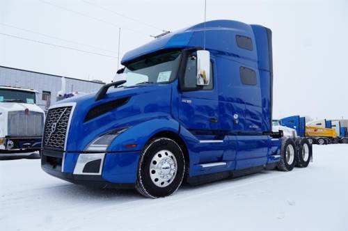 2023 VOLVO VNL84T760