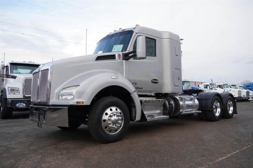 2020 KENWORTH T880